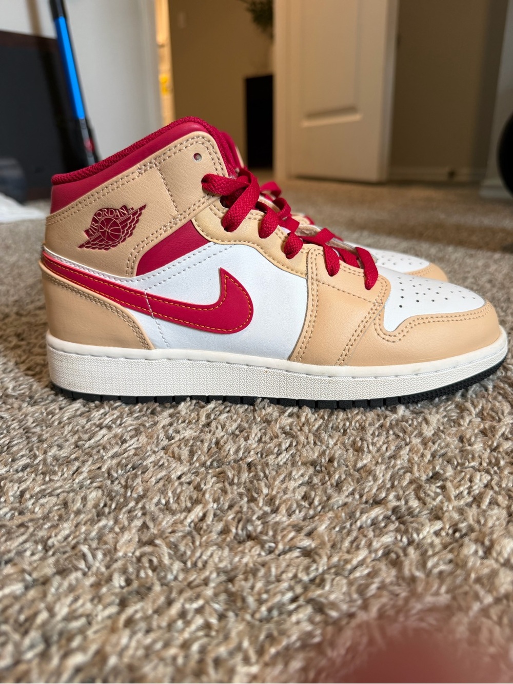 Jordan Kids Mid-Top Sneakers in Beige, White & Pink